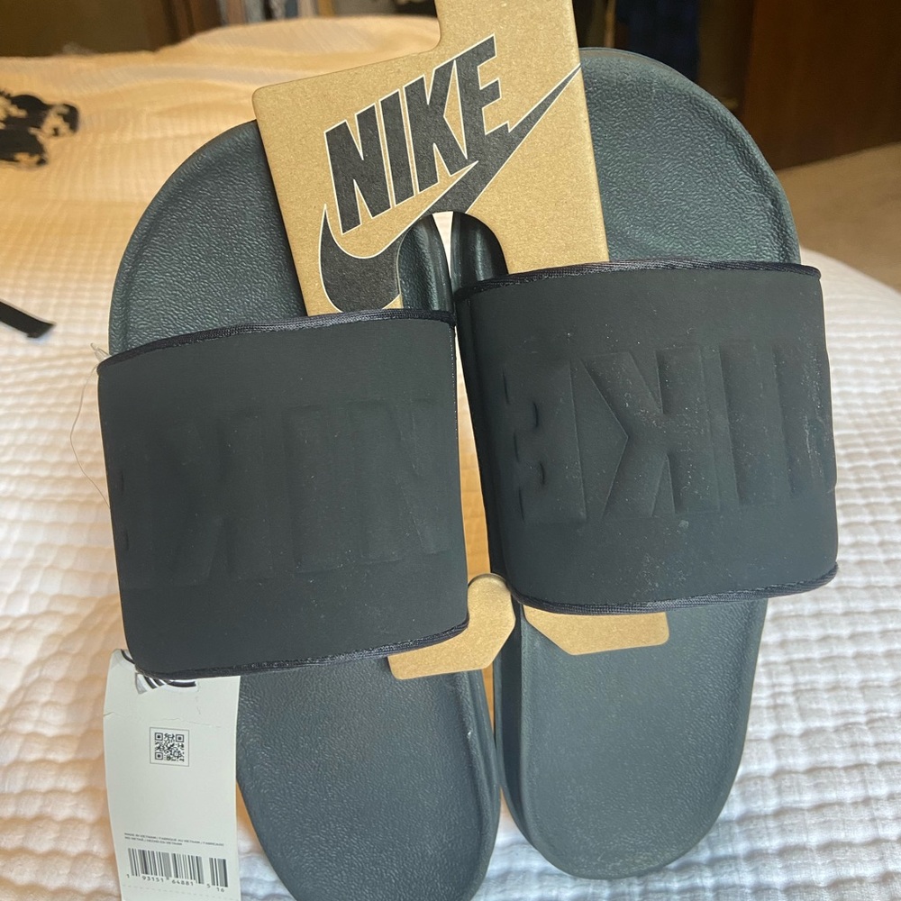 Nike Offcourt Slide